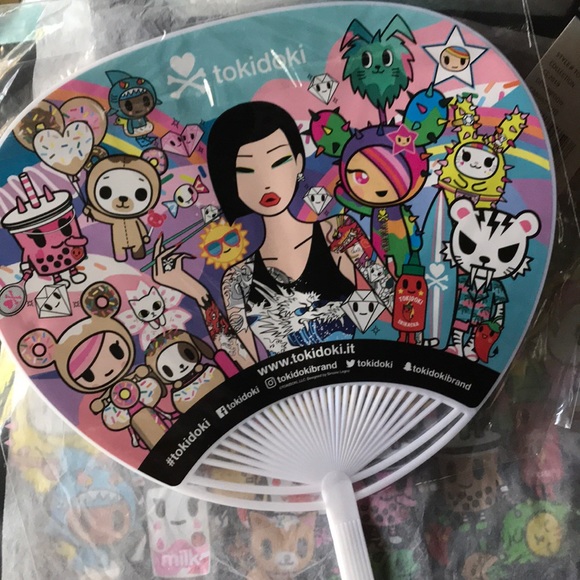 Tokidoki SDCC Comic-Con 2019 Exclusive Cloth Tote Bag + Bonus Fan NEW - Picture 2 of 7